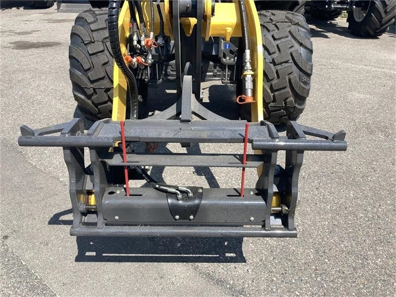 New Holland W80C ZR-HS Long Reach - High Speed - Колесен товарач: снимка 4 New Holland W80C ZR-HS Long Reach - High Speed - Колесен товарач: снимка 4