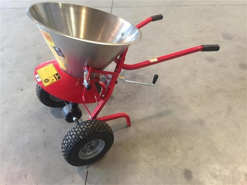 Rondini SPM 50 - Машина за разпръскване на сол/ Пясък: снимка 3 Rondini SPM 50 - Машина за разпръскване на сол/ Пясък: снимка 3