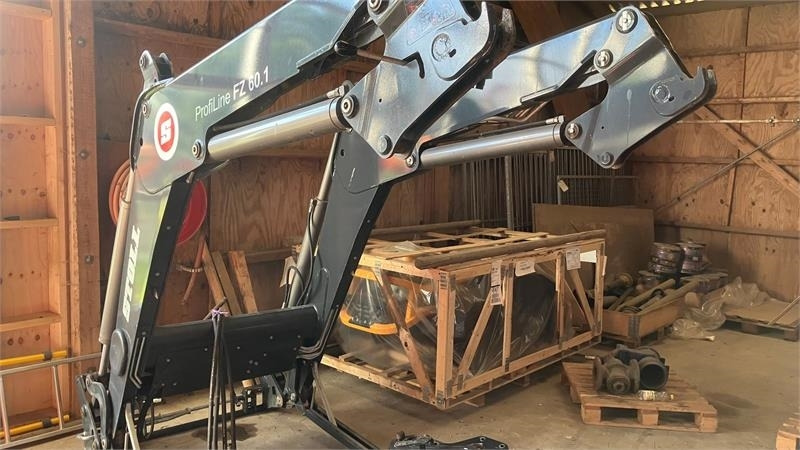 Stoll FZ 60,1 3 ventil og dæmpning Med beslag for NH T7. - Челен товарач за трактор: снимка 1 Stoll FZ 60,1 3 ventil og dæmpning Med beslag for NH T7. - Челен товарач за трактор: снимка 1