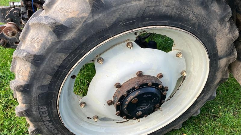 Taurus 270/95R32 - 300/95R46 - Гума за Селскостопанска техника: снимка 3 Taurus 270/95R32 - 300/95R46 - Гума за Селскостопанска техника: снимка 3