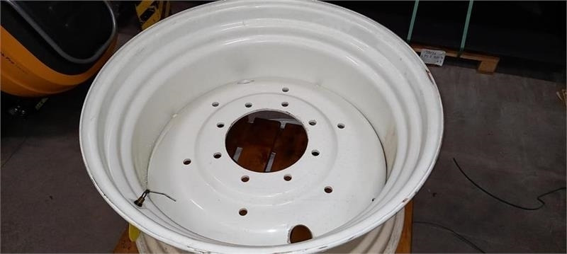 Titan Svejste fælge............ 15x30 - Джанта за Селскостопанска техника: снимка 1 Titan Svejste fælge............ 15x30 - Джанта за Селскостопанска техника: снимка 1