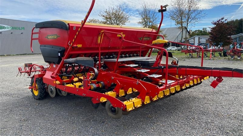 Vaderstad Rapid 400C Combi - Комбинирана сеялка: снимка 1 Vaderstad Rapid 400C Combi - Комбинирана сеялка: снимка 1