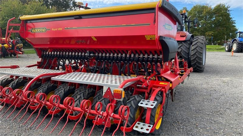Vaderstad Rapid 400C Combi - Комбинирана сеялка: снимка 2 Vaderstad Rapid 400C Combi - Комбинирана сеялка: снимка 2