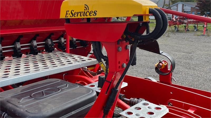 Vaderstad Rapid 400C Combi - Комбинирана сеялка: снимка 5 Vaderstad Rapid 400C Combi - Комбинирана сеялка: снимка 5