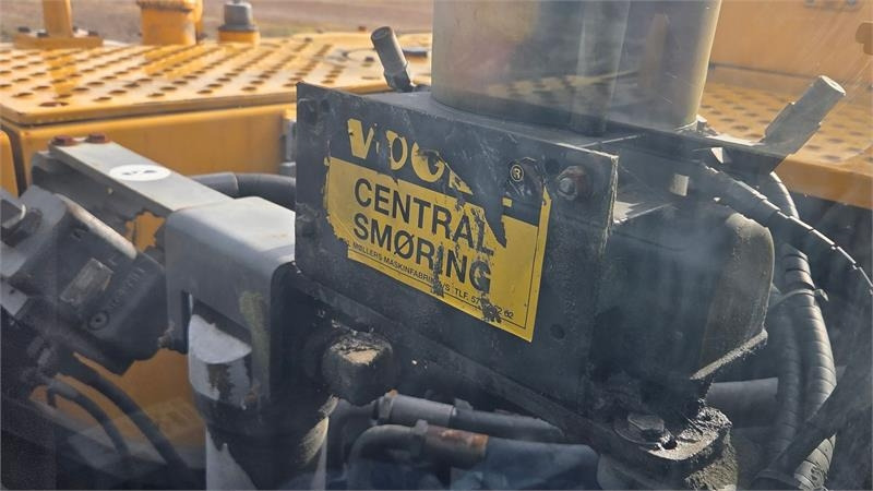 Volvo EC210 BLC - Верижен багер: снимка 5 Volvo EC210 BLC - Верижен багер: снимка 5