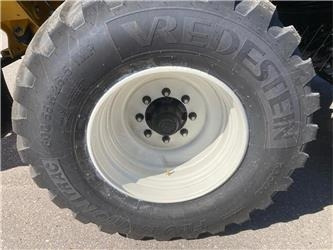Vredestein 600/55 R26.5 - Гума за Селскостопанска техника: снимка 1 Vredestein 600/55 R26.5 - Гума за Селскостопанска техника: снимка 1