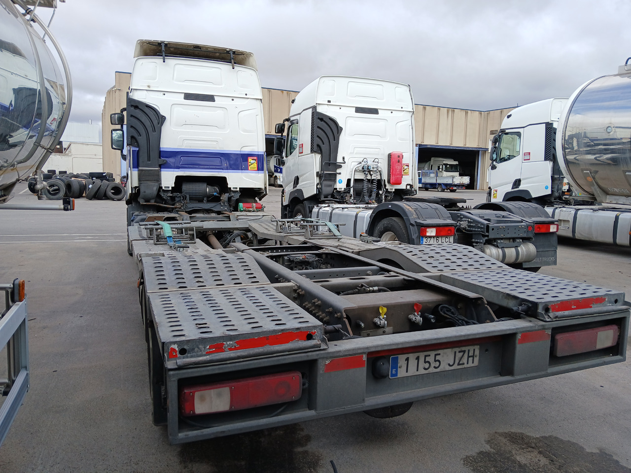 RENAULT T 520 - Шаси кабина: снимка 3 RENAULT T 520 - Шаси кабина: снимка 3