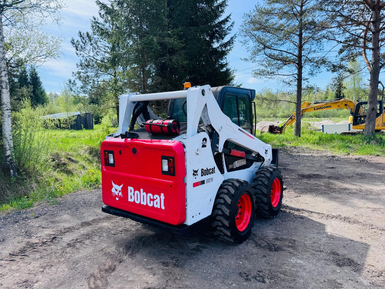 BOBCAT S570 - Мини челен товарач: снимка 4 BOBCAT S570 - Мини челен товарач: снимка 4