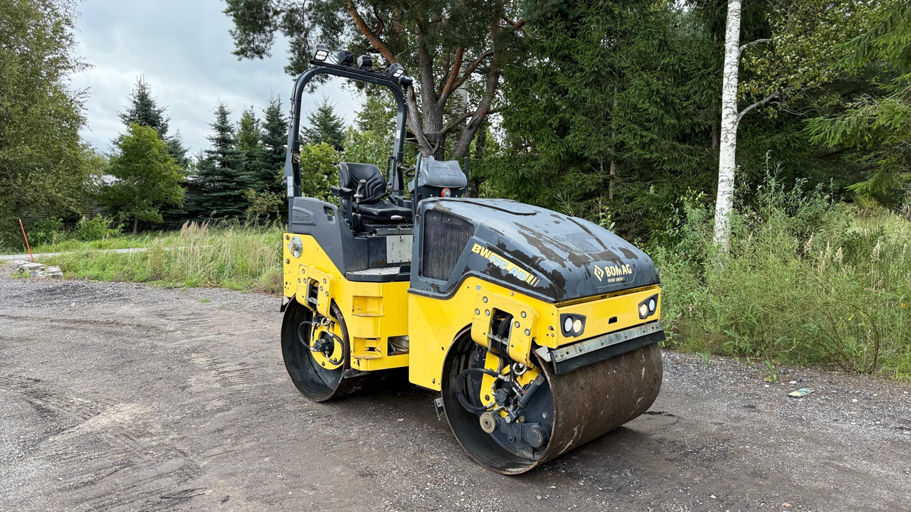 BOMAG BW 135 AD-5 - Пътен валяк: снимка 2 BOMAG BW 135 AD-5 - Пътен валяк: снимка 2