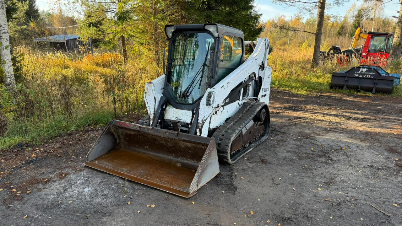 Bobcat T590 - Мини челен товарач: снимка 1 Bobcat T590 - Мини челен товарач: снимка 1