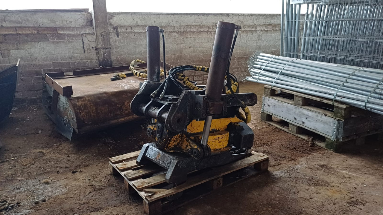 ENGCON EC30 - Тилтротатор: снимка 1 ENGCON EC30 - Тилтротатор: снимка 1