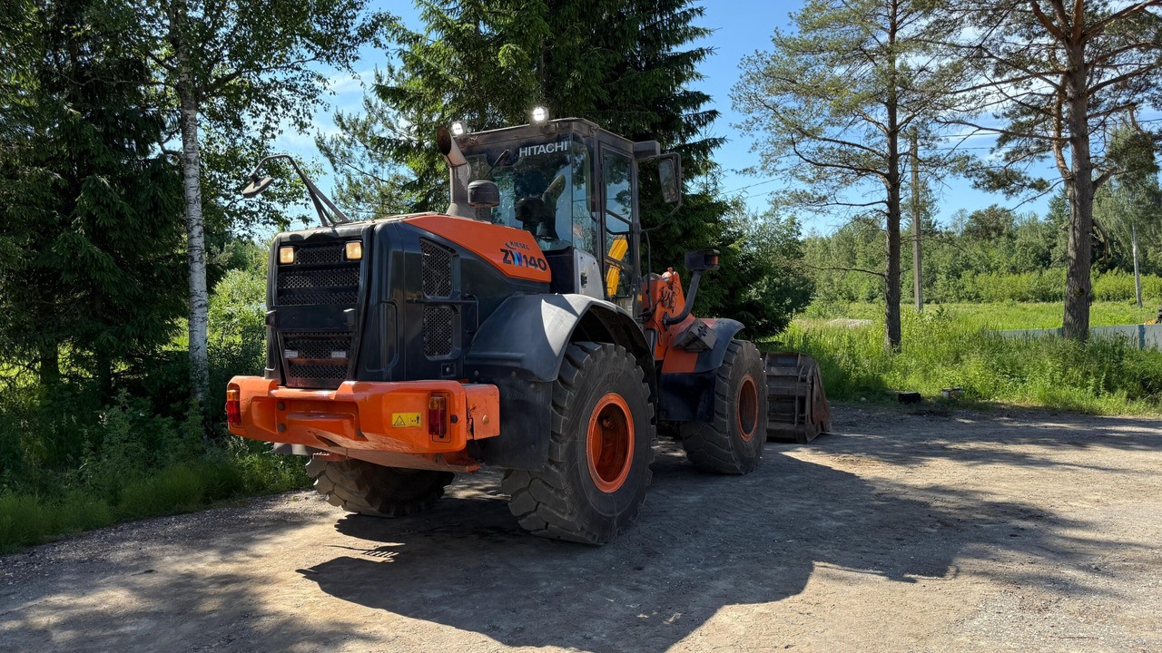 Hitachi ZW140 - Колесен товарач: снимка 4 Hitachi ZW140 - Колесен товарач: снимка 4