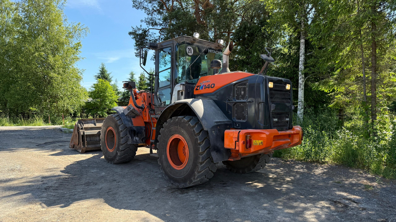 Hitachi ZW140 - Колесен товарач: снимка 3 Hitachi ZW140 - Колесен товарач: снимка 3