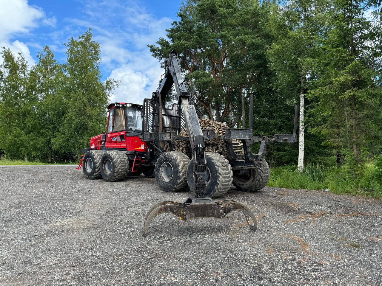 KOMATSU 895 - Форвардер: снимка 1 KOMATSU 895 - Форвардер: снимка 1