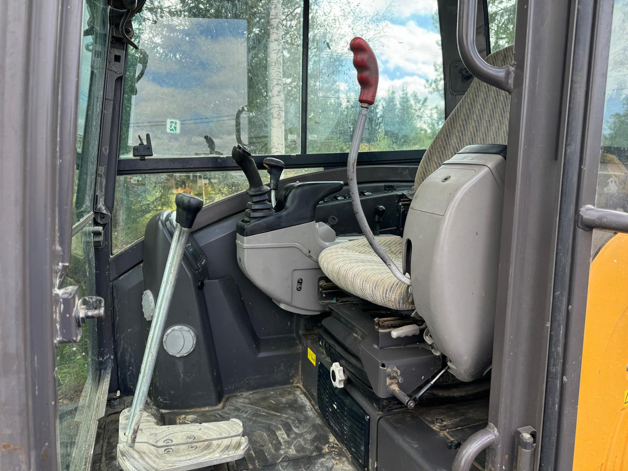 Мини багер VOLVO EC35C: снимка 11