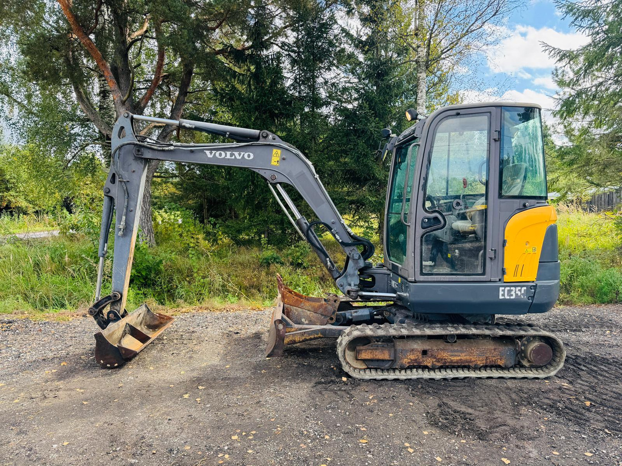 VOLVO EC35C - Мини багер: снимка 2 VOLVO EC35C - Мини багер: снимка 2