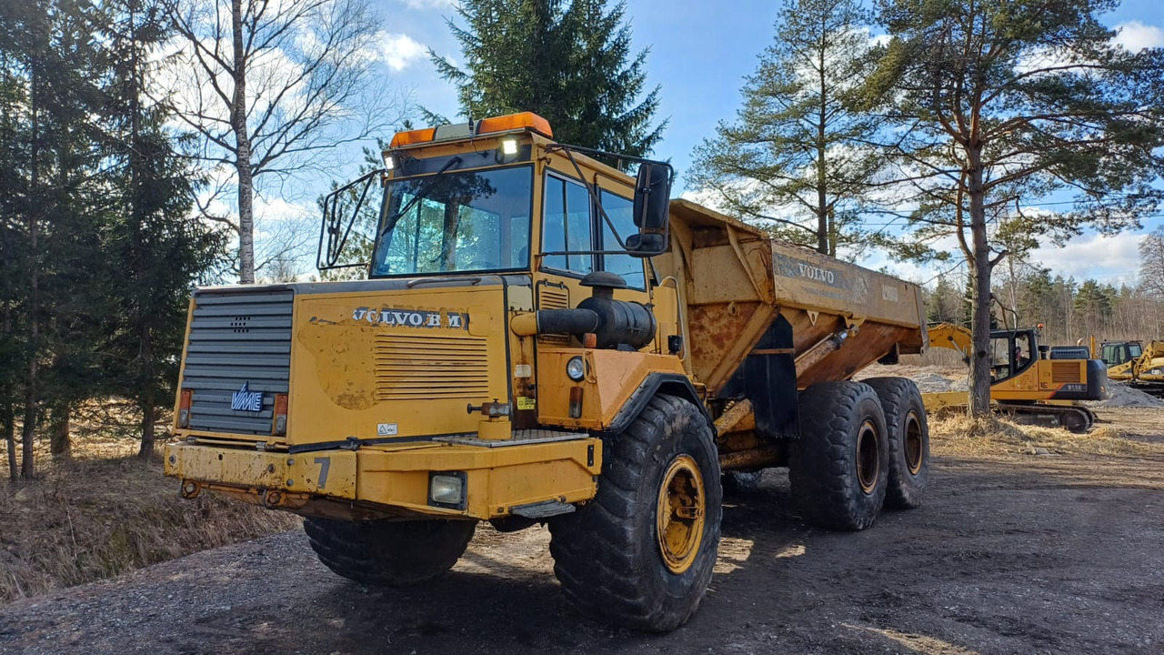 Volvo A25C 6X6 - Съчленен самосвал: снимка 1 Volvo A25C 6X6 - Съчленен самосвал: снимка 1