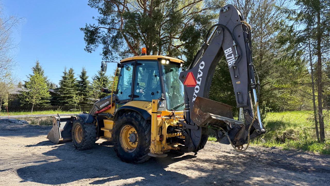 Volvo BL71 - Багер-товарач: снимка 4 Volvo BL71 - Багер-товарач: снимка 4