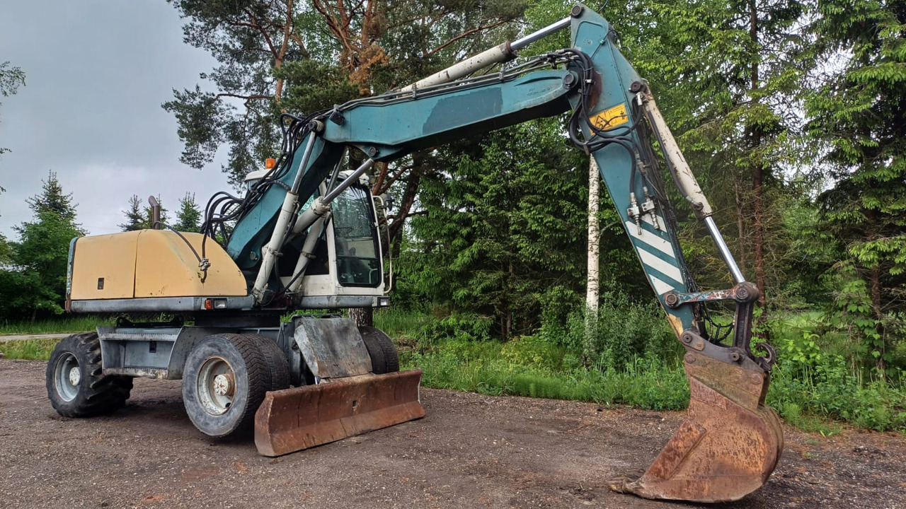 Колесен багер Volvo EW140: снимка 6