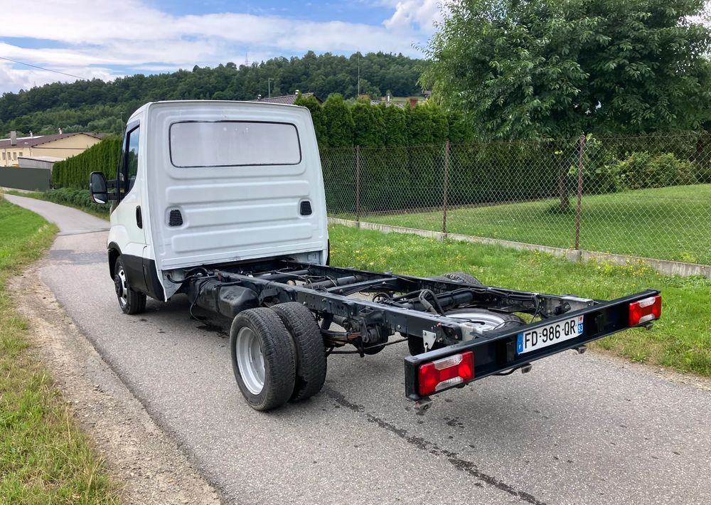 Iveco DAILY 35C14 ramo do zabudowy kiper wywrotka - Шаси кабина: снимка 4 Iveco DAILY 35C14 ramo do zabudowy kiper wywrotka - Шаси кабина: снимка 4