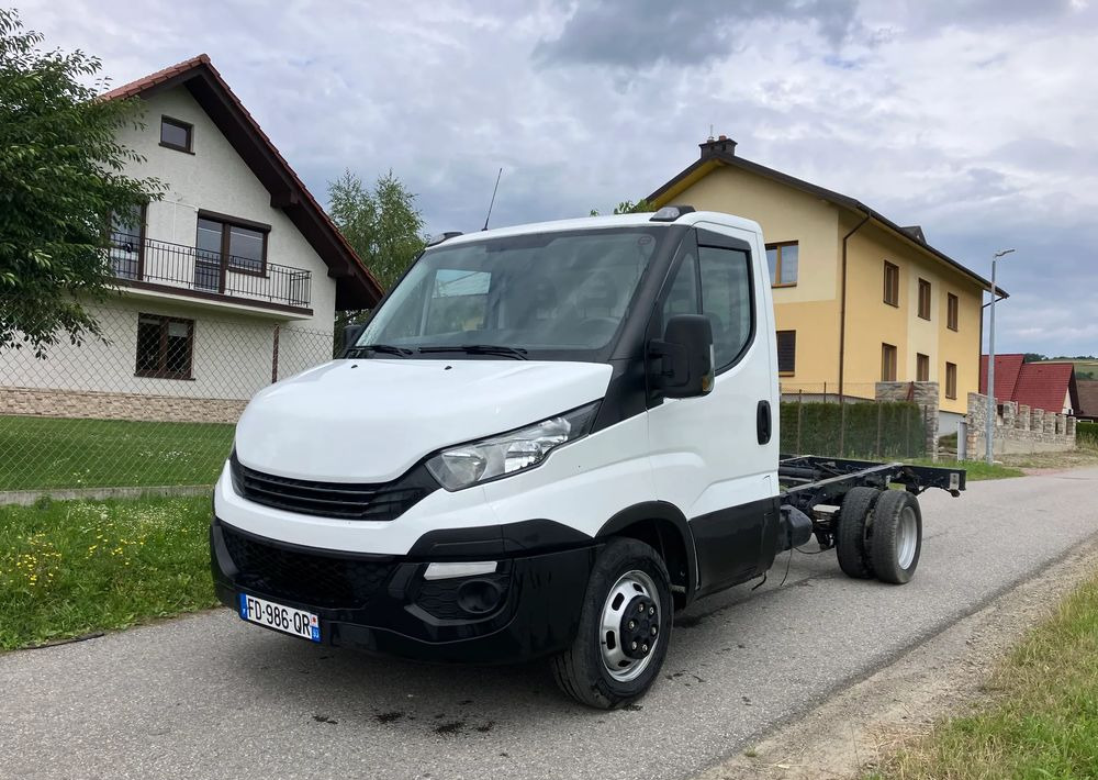 Iveco DAILY 35C14 ramo do zabudowy kiper wywrotka - Шаси кабина: снимка 1 Iveco DAILY 35C14 ramo do zabudowy kiper wywrotka - Шаси кабина: снимка 1