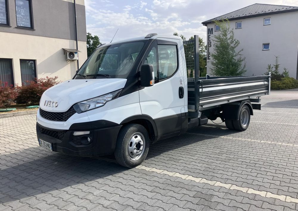 Iveco Iveco daily 35C13 wywrotka solidny kiper - Бус самосвал: снимка 2 Iveco Iveco daily 35C13 wywrotka solidny kiper - Бус самосвал: снимка 2