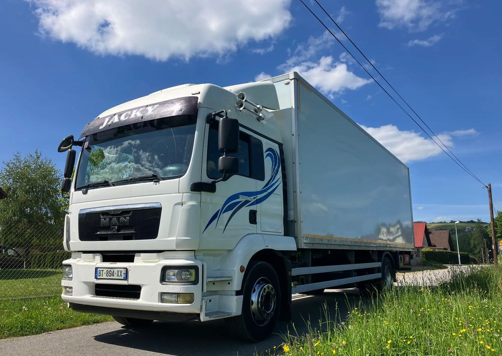 MAN MAN TGM 18.290 KURIERKA KONTENER 20 PALET SYPIALKA - Камион фургон: снимка 1 MAN MAN TGM 18.290 KURIERKA KONTENER 20 PALET SYPIALKA - Камион фургон: снимка 1
