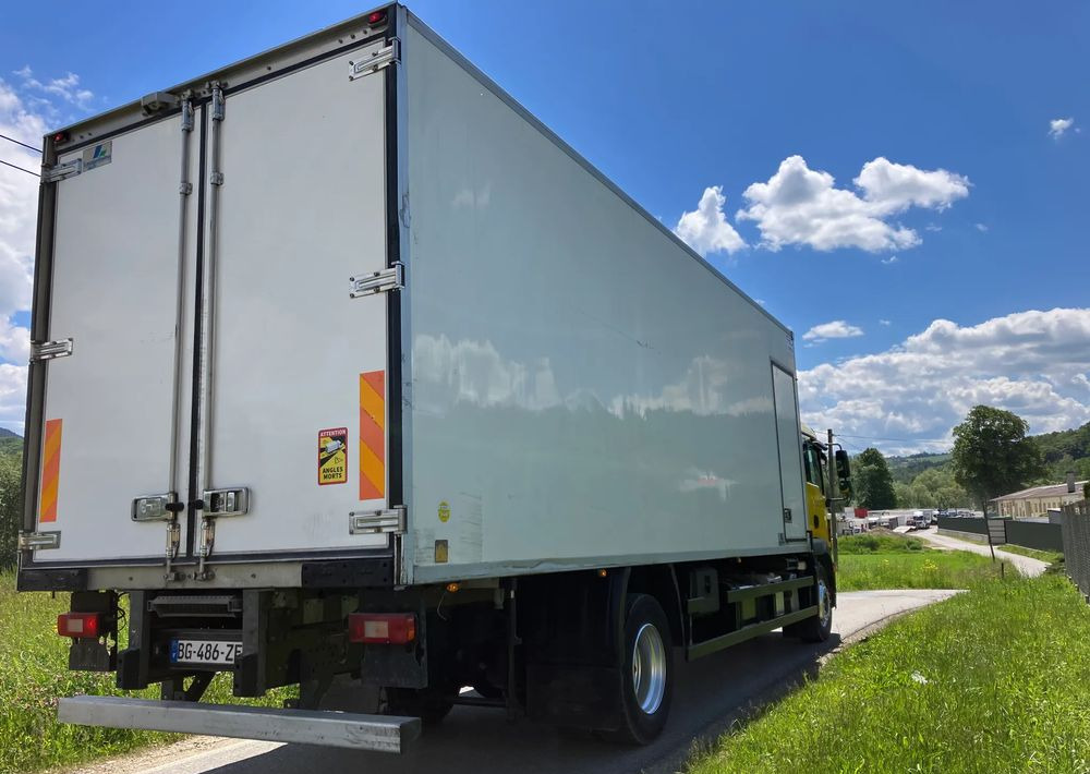 MAN MAN TGM 18.290 SYPIALKA chłodnia izoterma kontener - Рефрижератор камион: снимка 4 MAN MAN TGM 18.290 SYPIALKA chłodnia izoterma kontener - Рефрижератор камион: снимка 4