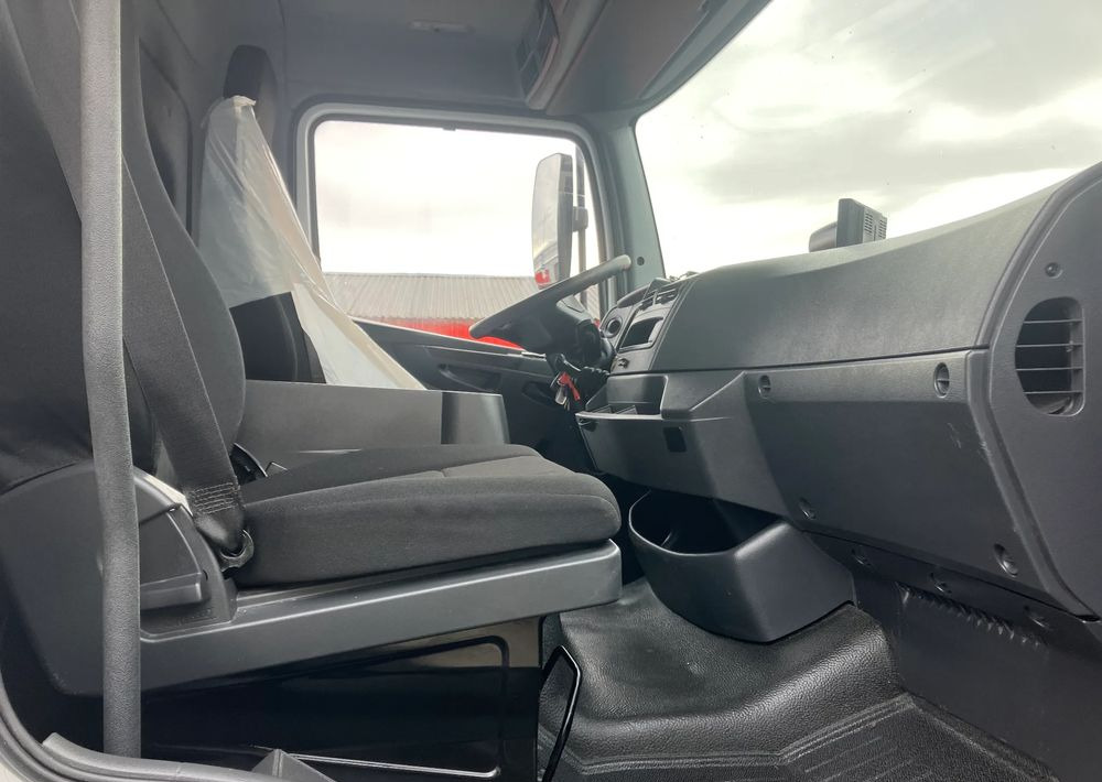 Mercedes-Benz ATEGO 1218 KURIERKA KONTENER 15 PALET - Камион фургон: снимка 5 Mercedes-Benz ATEGO 1218 KURIERKA KONTENER 15 PALET - Камион фургон: снимка 5