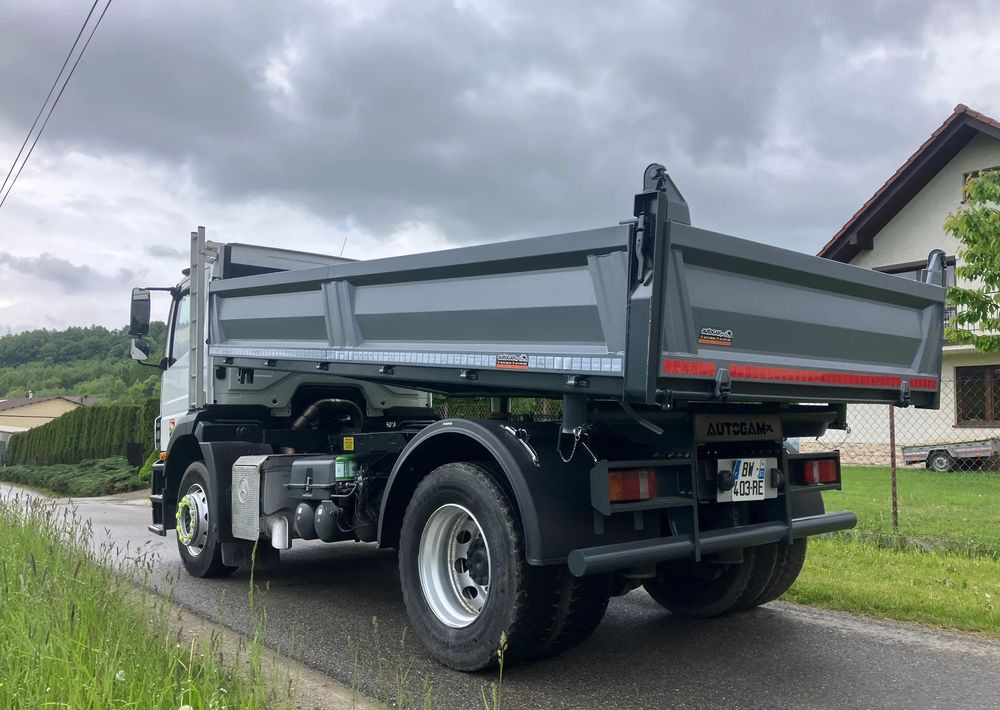 Mercedes-Benz Axor 1829 solidny kiper wywrotka blokada mostu - Самосвал камион: снимка 4 Mercedes-Benz Axor 1829 solidny kiper wywrotka blokada mostu - Самосвал камион: снимка 4