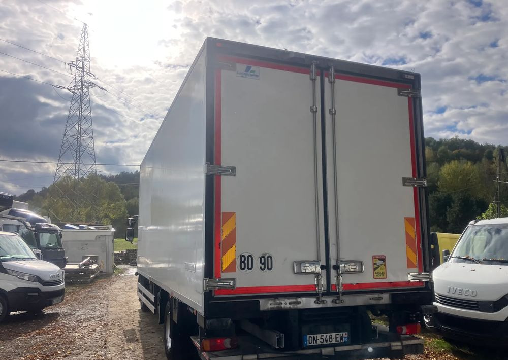 Renault Renault Gama D 240 chłodnia izoterma - Рефрижератор камион: снимка 4 Renault Renault Gama D 240 chłodnia izoterma - Рефрижератор камион: снимка 4