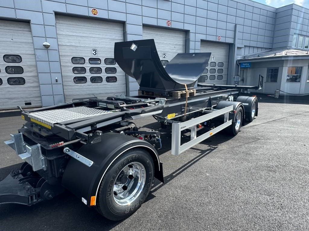 Kilafors Lavette 3-axlad - Мултилифт/ Лифтдъмпер ремарке: снимка 2 Kilafors Lavette 3-axlad - Мултилифт/ Лифтдъмпер ремарке: снимка 2