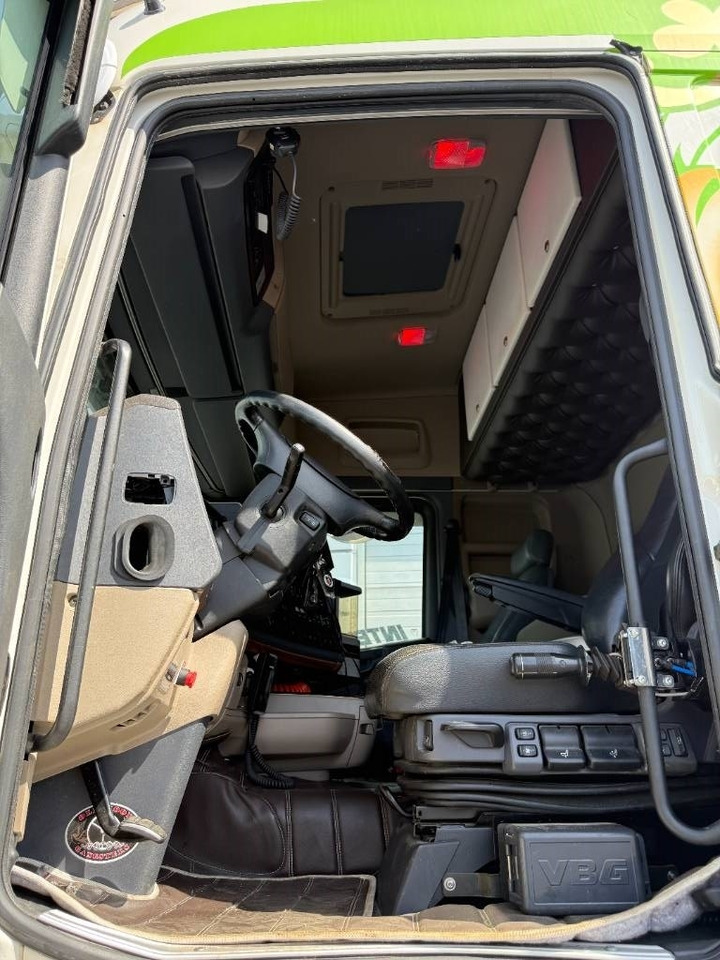 Scania R520LB8X4*4HNB - Мултилифт с кука камион: снимка 5 Scania R520LB8X4*4HNB - Мултилифт с кука камион: снимка 5