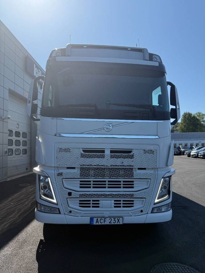 Volvo FH 540 6x2 - Камион фургон: снимка 2 Volvo FH 540 6x2 - Камион фургон: снимка 2