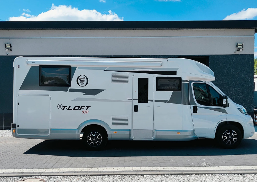 Elnagh Elnagh T-Loft 532 WINTER Alarm Solar Camera Air Conditioning Truma Diesel E FV23% Awning Remis Retrofitted - Кемпер ван: снимка 3 Elnagh Elnagh T-Loft 532 WINTER Alarm Solar Camera Air Conditioning Truma Diesel E FV23% Awning Remis Retrofitted - Кемпер ван: снимка 3