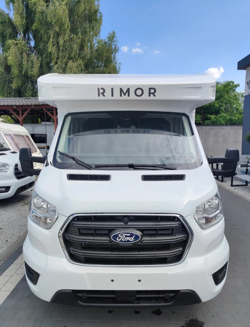 RIMOR Rimor KILIG 95 Plus NEW Retrofitted 5 Passenger Winter Camera Navigation - Кемпер ван: снимка 4 RIMOR Rimor KILIG 95 Plus NEW Retrofitted 5 Passenger Winter Camera Navigation - Кемпер ван: снимка 4
