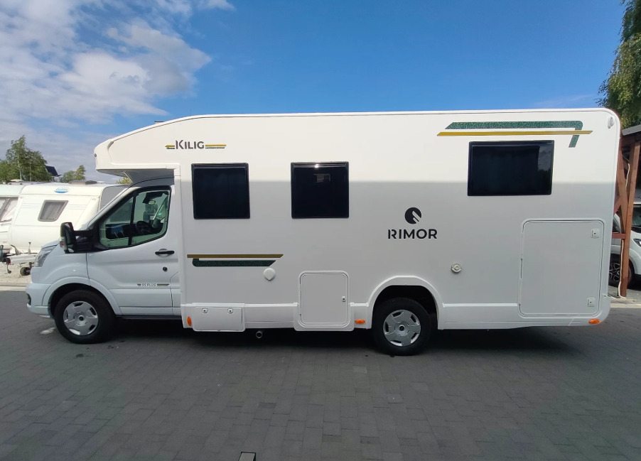 RIMOR Rimor KILIG 95 Plus NEW Retrofitted 5 Passenger Winter Camera Navigation - Кемпер ван: снимка 3 RIMOR Rimor KILIG 95 Plus NEW Retrofitted 5 Passenger Winter Camera Navigation - Кемпер ван: снимка 3