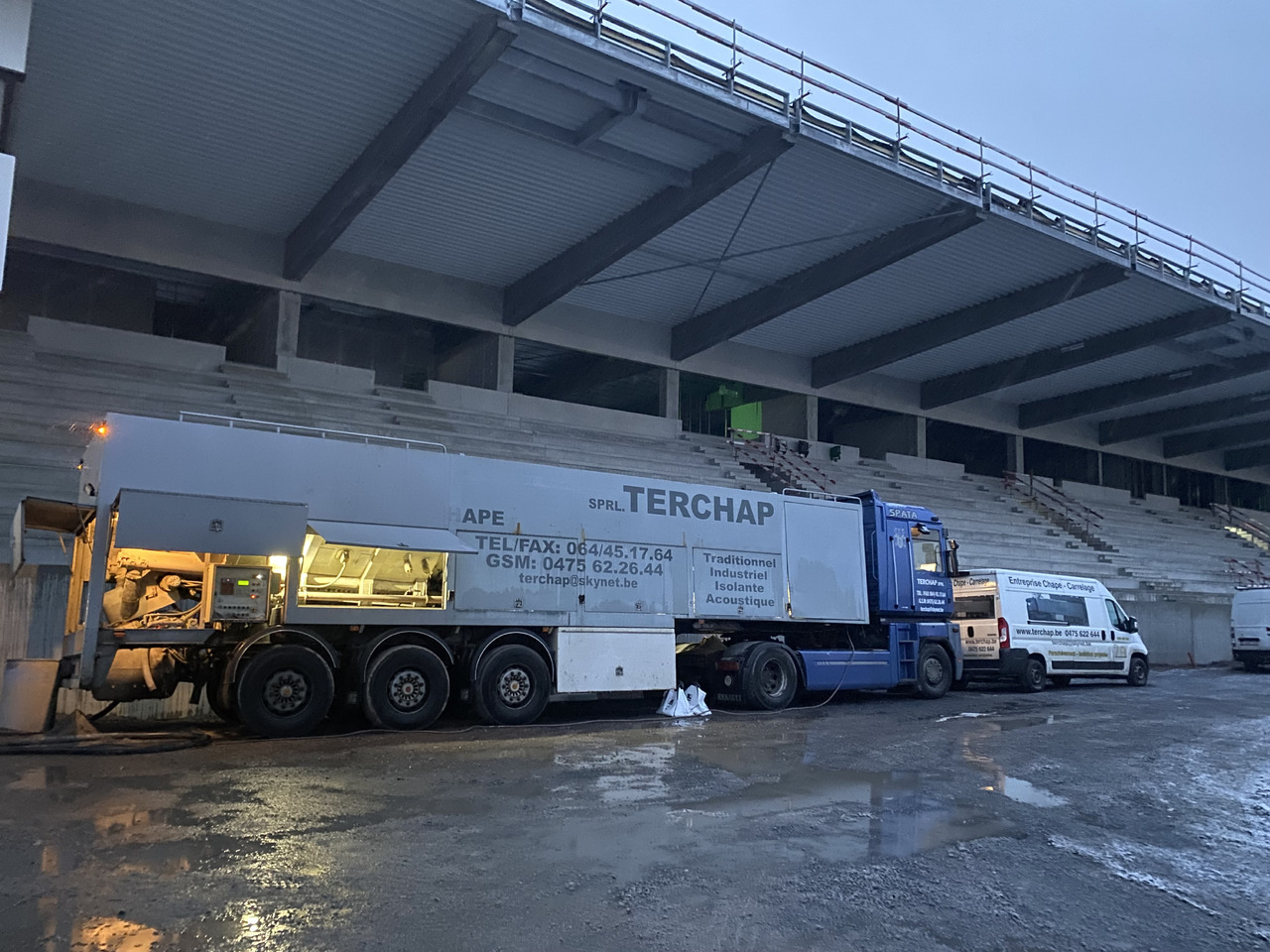 Mcmachine KWB SEMI REMORQUE A CHAPE Mcmachine KWB SEMI REMORQUE A CHAPE - Полуремарке: снимка 3 Mcmachine KWB SEMI REMORQUE A CHAPE Mcmachine KWB SEMI REMORQUE A CHAPE - Полуремарке: снимка 3