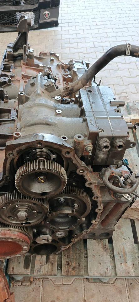 DAF XF 106 EURO 6 MX13 KOMPRESORA SPRĘŻARKA POWIETRZA 2042155 - Двигател за Камион: снимка 2 DAF XF 106 EURO 6 MX13 KOMPRESORA SPRĘŻARKA POWIETRZA 2042155 - Двигател за Камион: снимка 2