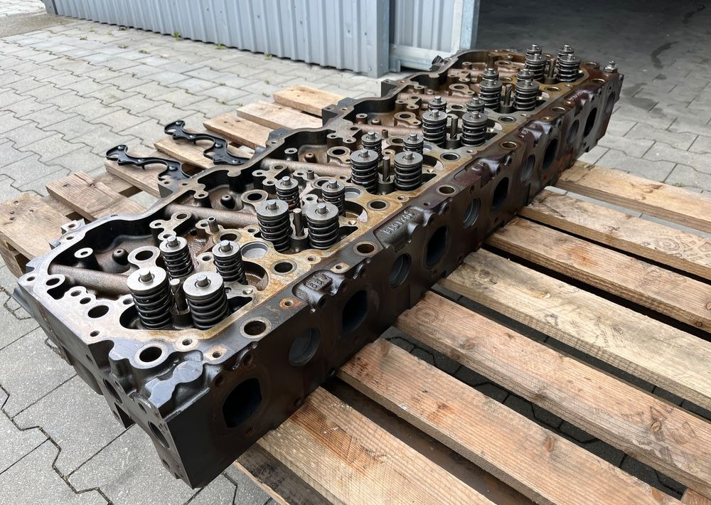 Głowica silnika DAF XF 106 euro 6 polift MX-13 - Двигател за Камион: снимка 2 Głowica silnika DAF XF 106 euro 6 polift MX-13 - Двигател за Камион: снимка 2