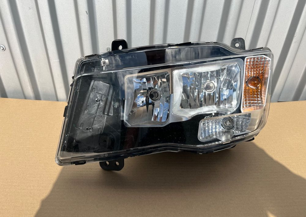 Lampa MAN TGL TGM TG3 reflektor RH nowy model - Светлина/ Осветление за Камион: снимка 1 Lampa MAN TGL TGM TG3 reflektor RH nowy model - Светлина/ Осветление за Камион: снимка 1