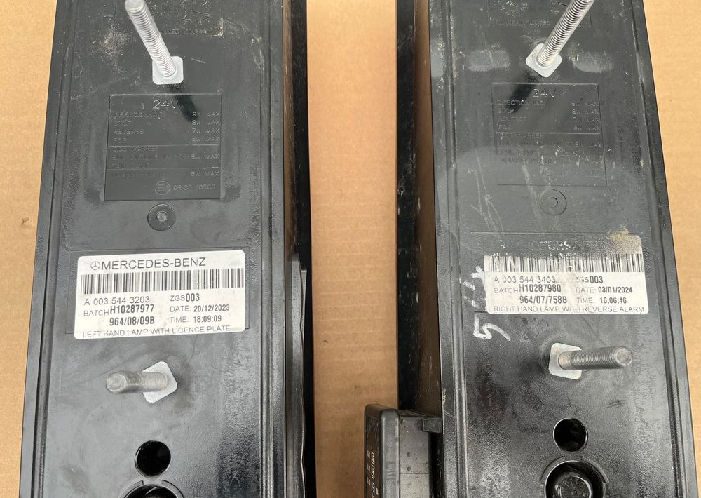 Lampa tylna LED Mercedes Actros MP5 MP 5 jak NOWA - Светлина/ Осветление за Камион: снимка 3 Lampa tylna LED Mercedes Actros MP5 MP 5 jak NOWA - Светлина/ Осветление за Камион: снимка 3