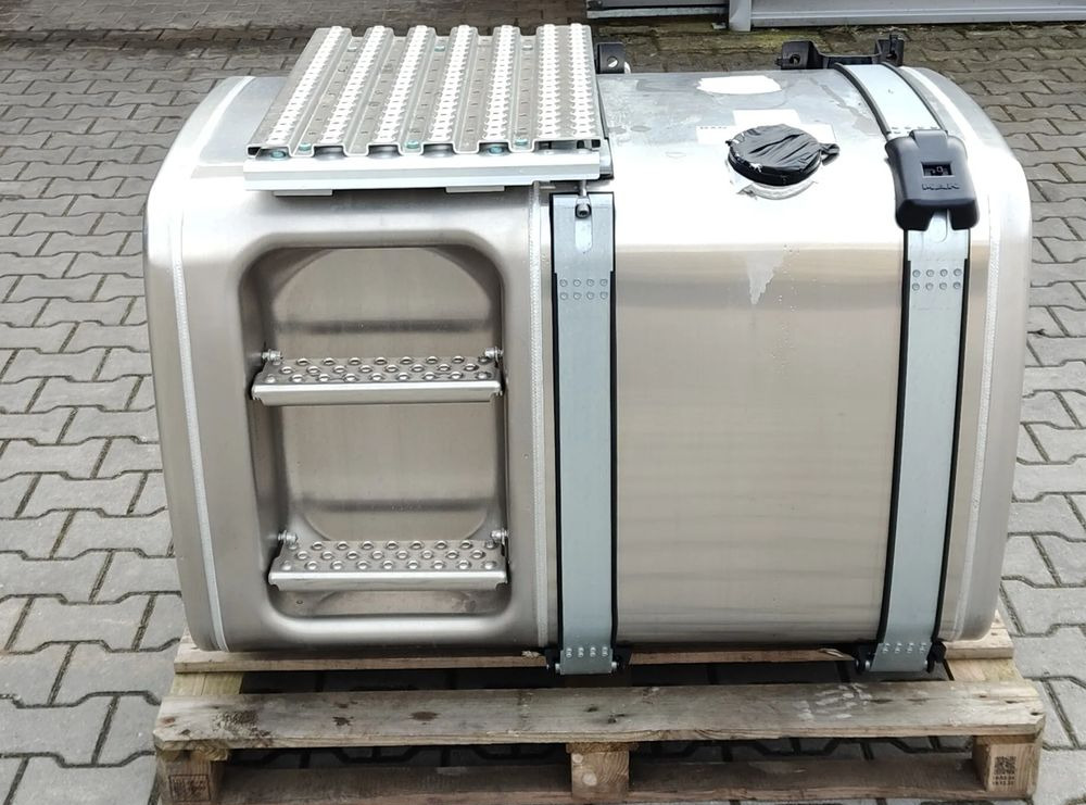 MAN TG3 TGX TGS ZBIORNIK PALIWA KOMPLETNY 460L NOWY - Резервоар за гориво за Камион: снимка 1 MAN TG3 TGX TGS ZBIORNIK PALIWA KOMPLETNY 460L NOWY - Резервоар за гориво за Камион: снимка 1