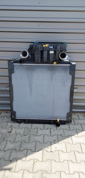 MAN TGS TG3 NOWY MODEL CHŁODNICA CHŁODNICE KOMPLET - Радиатор за Камион: снимка 1 MAN TGS TG3 NOWY MODEL CHŁODNICA CHŁODNICE KOMPLET - Радиатор за Камион: снимка 1