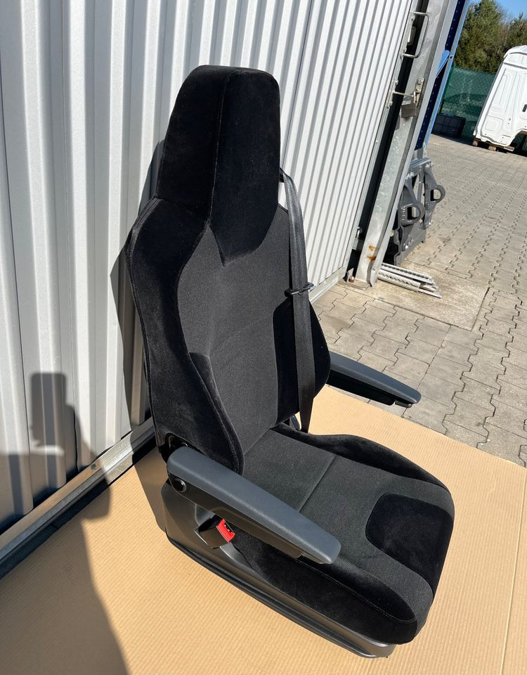 NOWY Fotel kierowcy MAN TG3 TGX nowy model siedzenie lewe - Кабина и интериор за Камион: снимка 3 NOWY Fotel kierowcy MAN TG3 TGX nowy model siedzenie lewe - Кабина и интериор за Камион: снимка 3