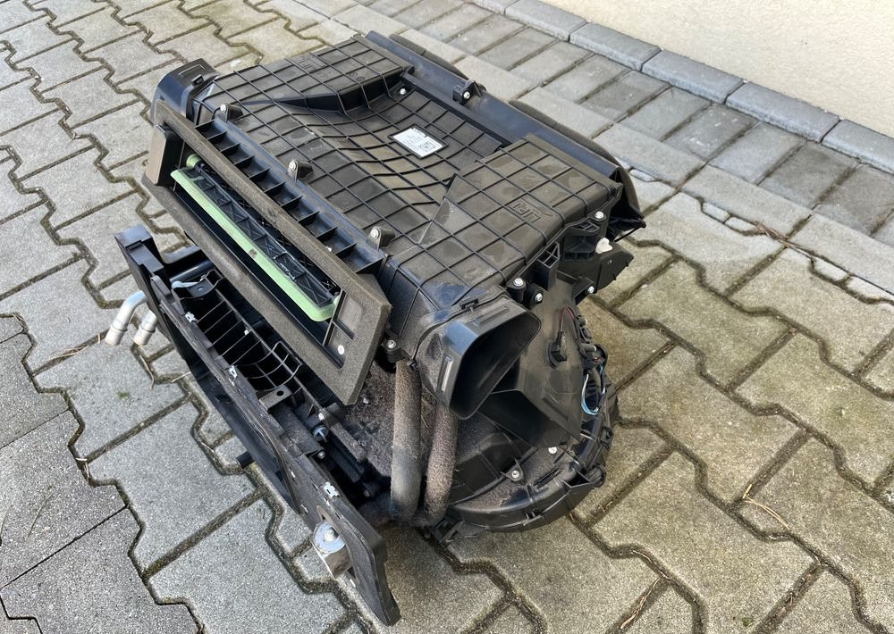 Nagrzewnica DAF XF 106 euro 6 lift dmuchawa - Отопление/ Вентилация за Камион: снимка 2 Nagrzewnica DAF XF 106 euro 6 lift dmuchawa - Отопление/ Вентилация за Камион: снимка 2