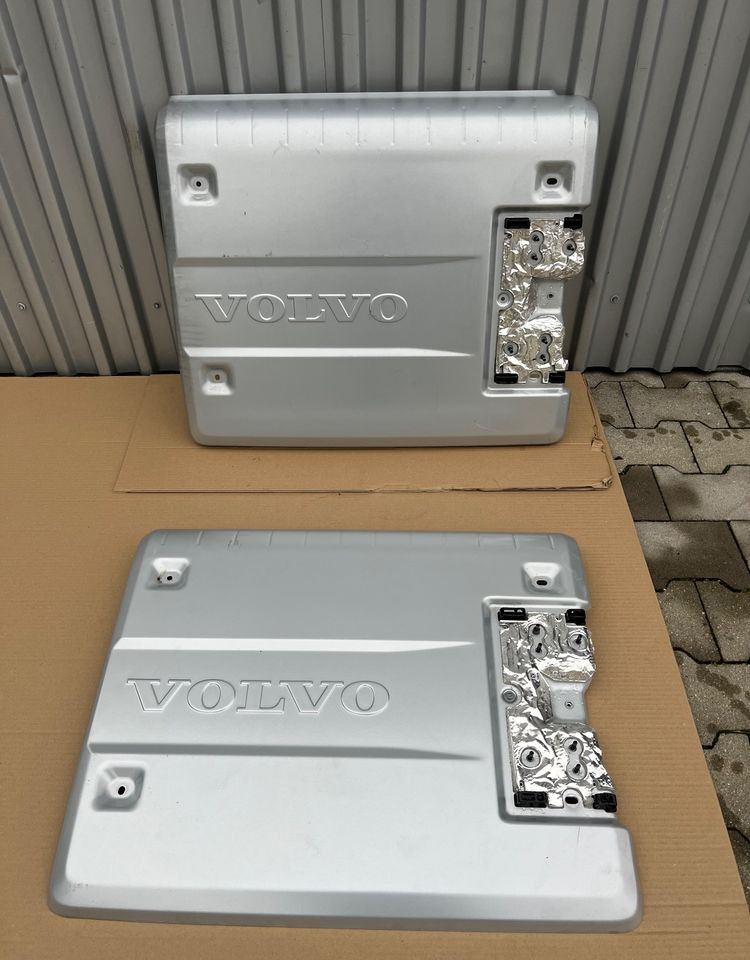Osłona katalizatora Volvo FH 5 FH5 Aero euro 6 pokrywa dekiel - Каросерия и екстериор за Камион: снимка 1 Osłona katalizatora Volvo FH 5 FH5 Aero euro 6 pokrywa dekiel - Каросерия и екстериор за Камион: снимка 1