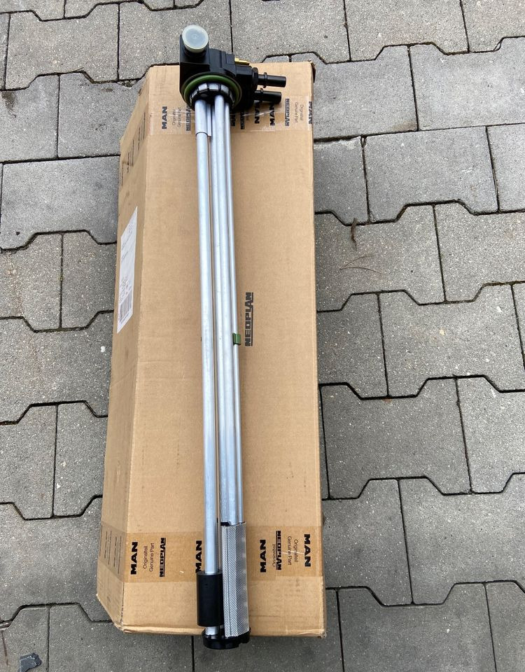 Czujnik poziomu paliwa MAN TGX TGS smok ssak jak NOWY - Резервни части за Камион: снимка 1 Czujnik poziomu paliwa MAN TGX TGS smok ssak jak NOWY - Резервни части за Камион: снимка 1