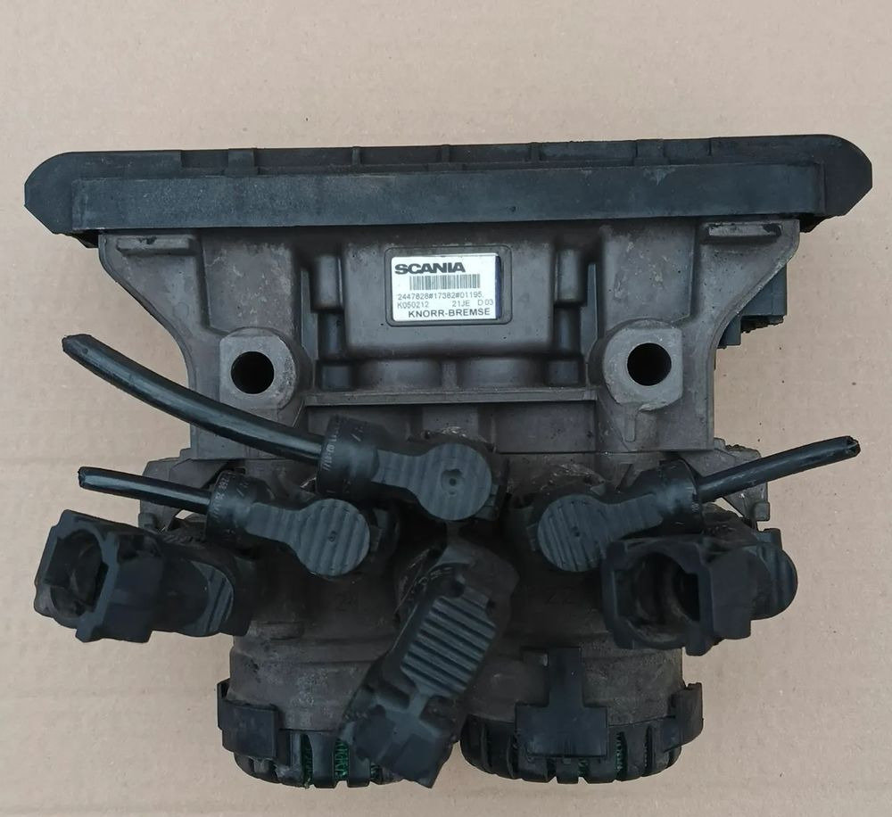 SCANIA R S ZAWÓR MODULATOR EBS 2447828 K050212 - Части на спирачната система за Камион: снимка 1 SCANIA R S ZAWÓR MODULATOR EBS 2447828 K050212 - Части на спирачната система за Камион: снимка 1