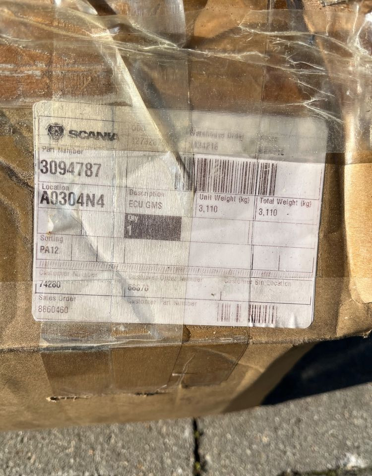 Sterownik Scania ECU TMS 2 komputer 3094787 - Електрическа система за Камион: снимка 3 Sterownik Scania ECU TMS 2 komputer 3094787 - Електрическа система за Камион: снимка 3